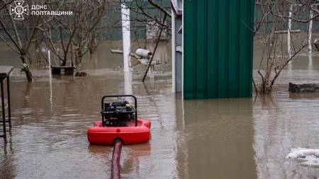 На Полтавщині через негоду підтоплено дороги й знеструмлено 69 населених пунктів