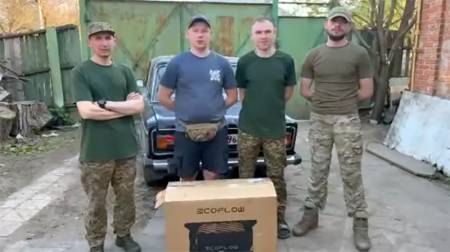 Козельщинська громада передала зарядну станцію військовим