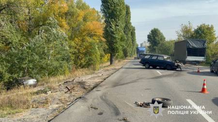 У Кременчуці внаслідок зіткнення ВАЗу та Mazda загинув 77-річний водій
